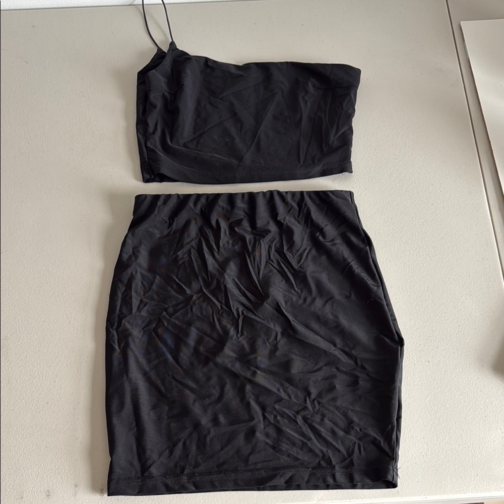Tik tok S Black Women's Skirt Set